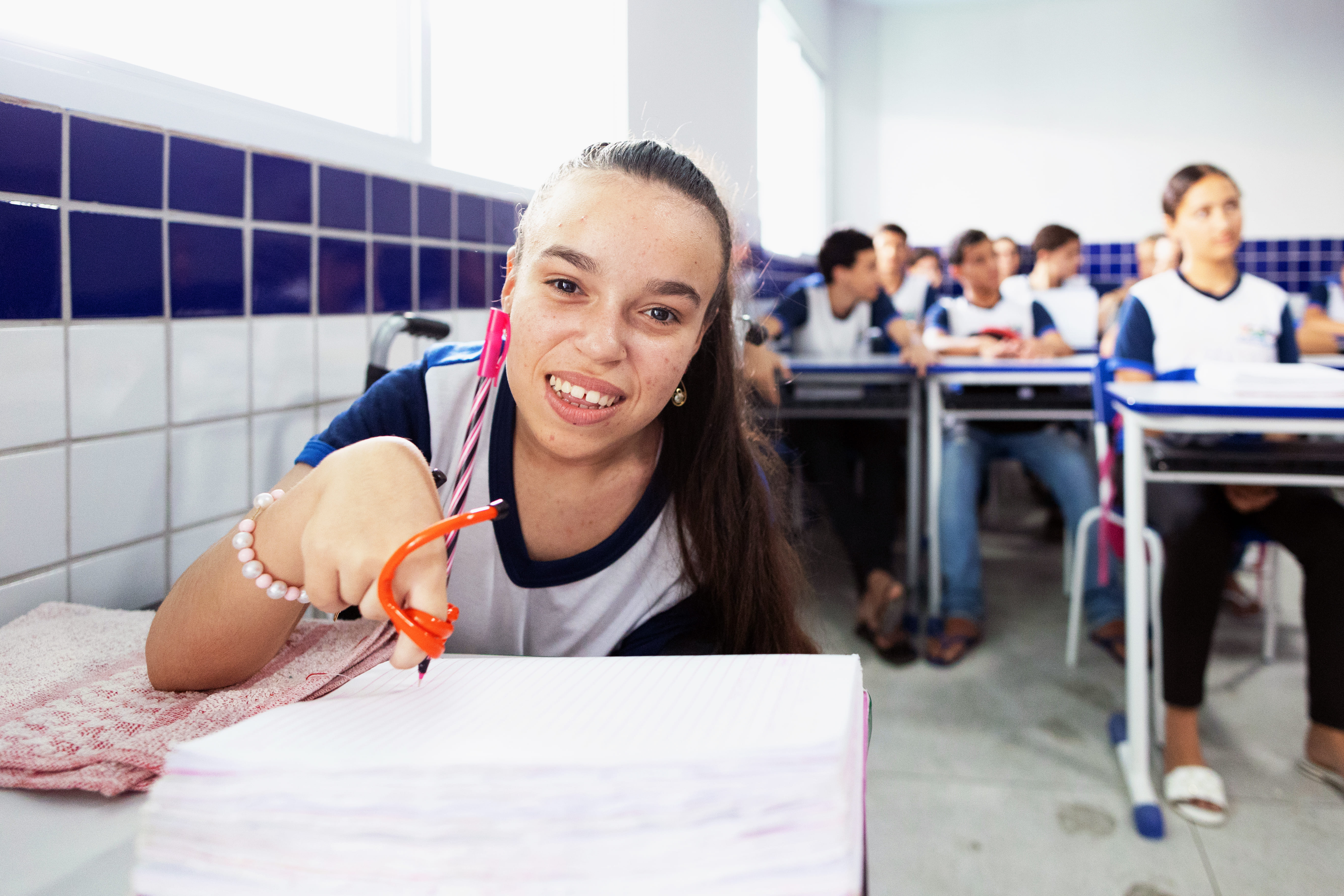 Invista na educação de crianças com deficiência e autismo